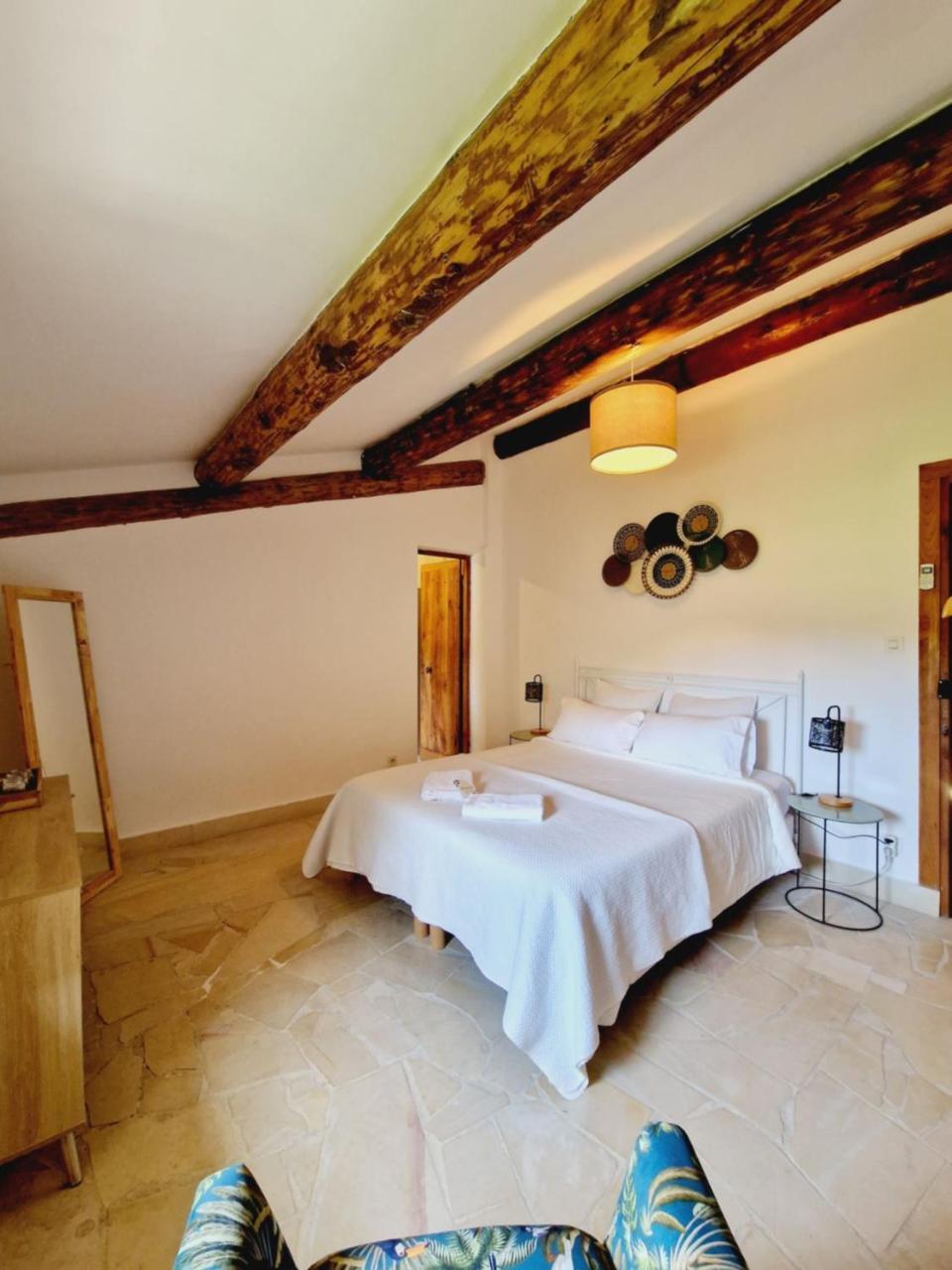 Mas Du Rollier Chambres D'Hotes Eygalières Dış mekan fotoğraf